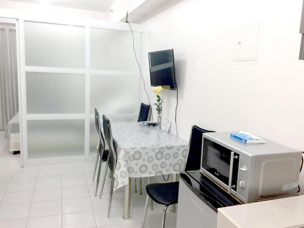 Cityland Tagaytay Taal Lake View City View Free Pool Parking Studios With Balcony Are City View Tagaytay City Exterior foto