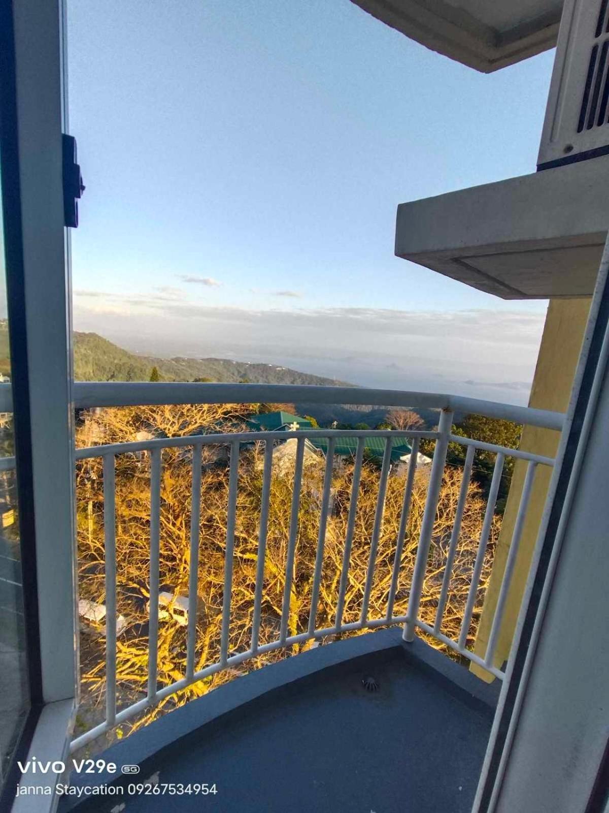 Cityland Tagaytay Taal Lake View City View Free Pool Parking Studios With Balcony Are City View Tagaytay City Exterior foto