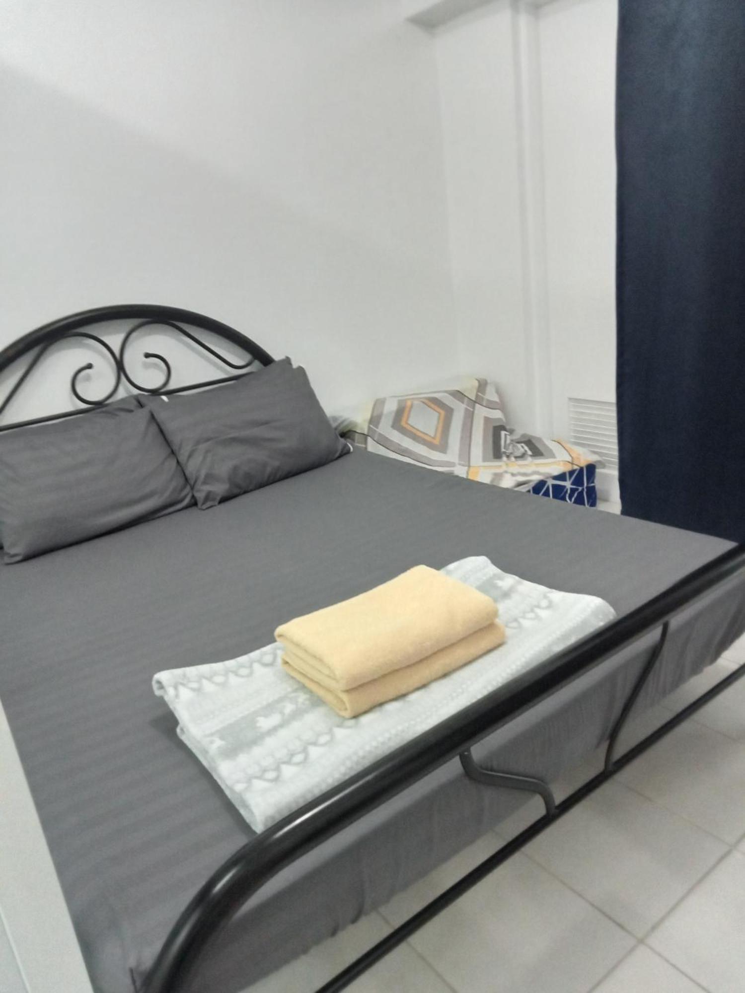Cityland Tagaytay Taal Lake View City View Free Pool Parking Studios With Balcony Are City View Tagaytay City Quarto foto