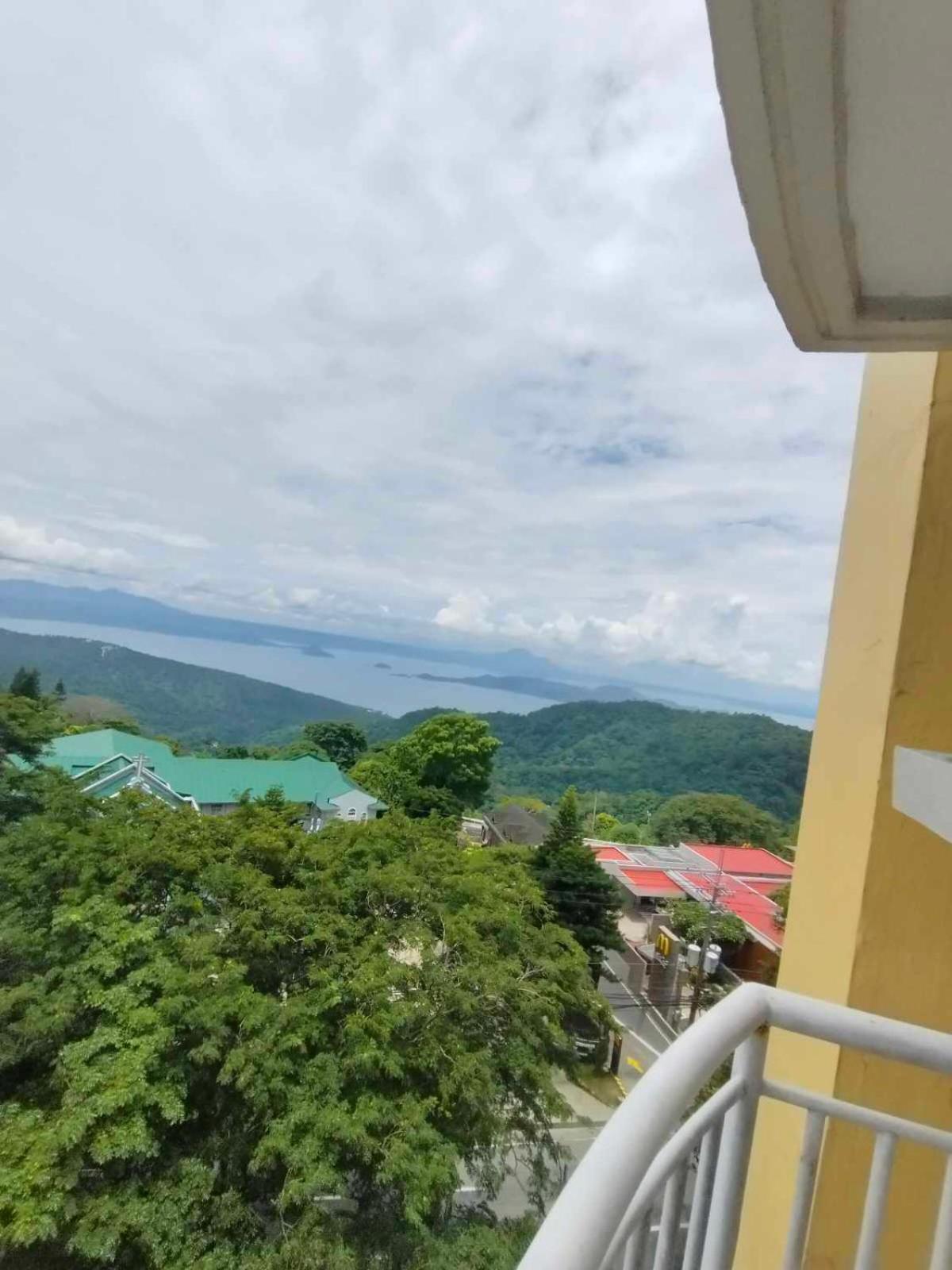 Cityland Tagaytay Taal Lake View City View Free Pool Parking Studios With Balcony Are City View Tagaytay City Exterior foto